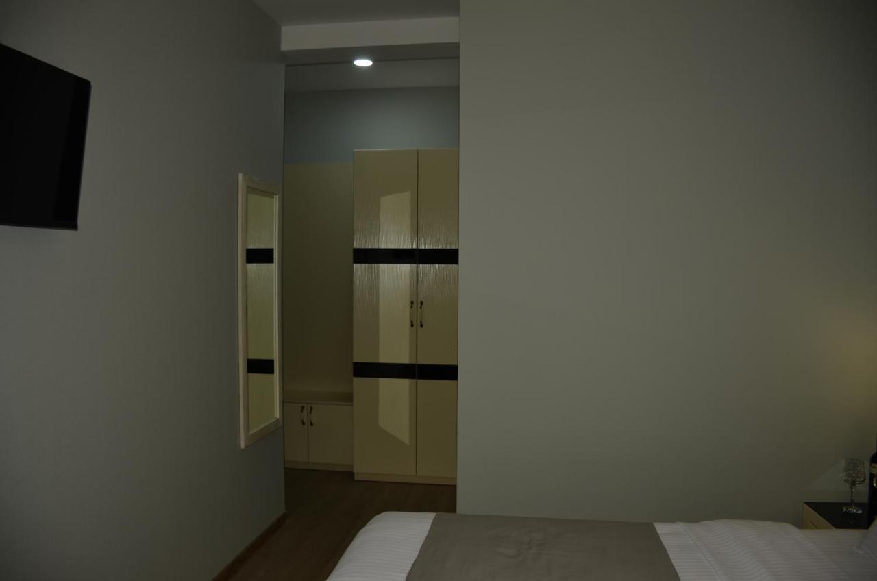 Vere Corner Hotel Тбилиси Екстериор снимка