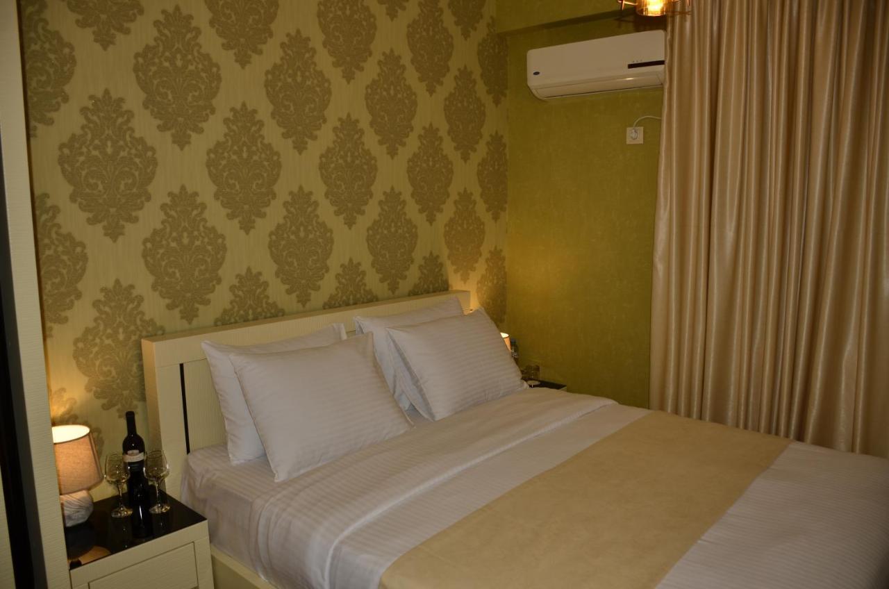 Vere Corner Hotel Тбилиси Екстериор снимка