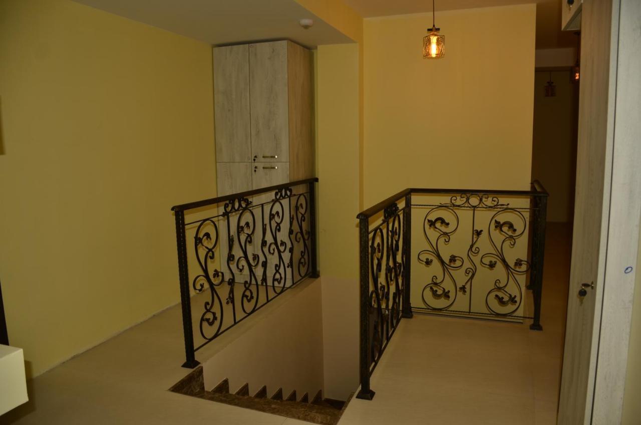 Vere Corner Hotel Тбилиси Екстериор снимка