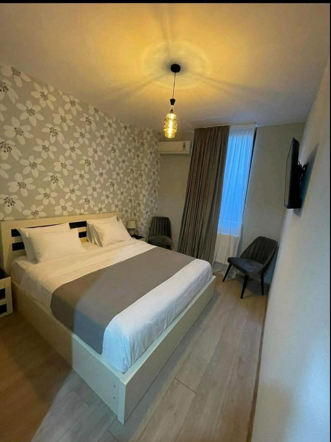 Vere Corner Hotel Тбилиси Екстериор снимка