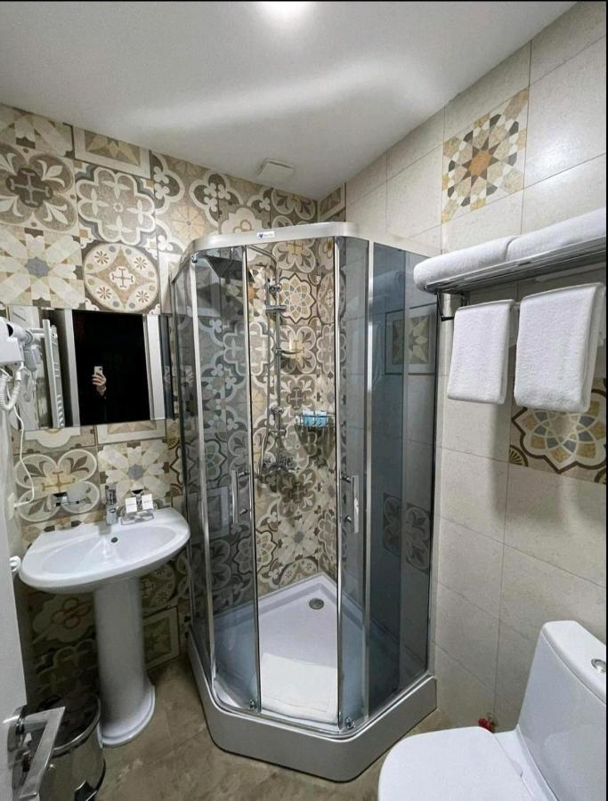 Vere Corner Hotel Тбилиси Екстериор снимка